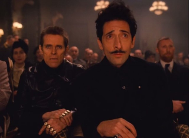 Adrian Brody and Willem Dafoe are both fantastic as the over the top antagonists.